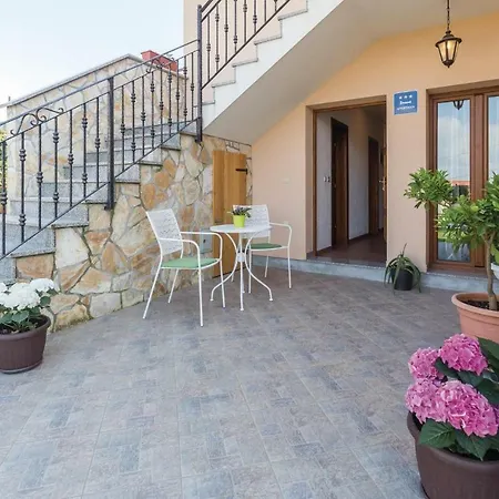 Apartman Two-bedroom In Radmani