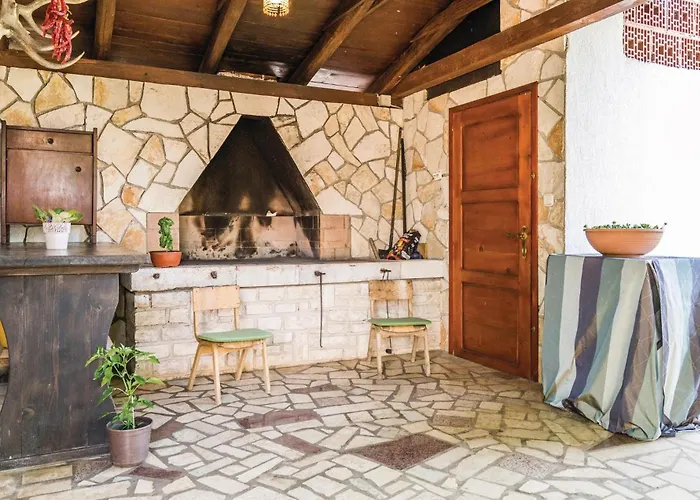Two-bedroom In * Radmani